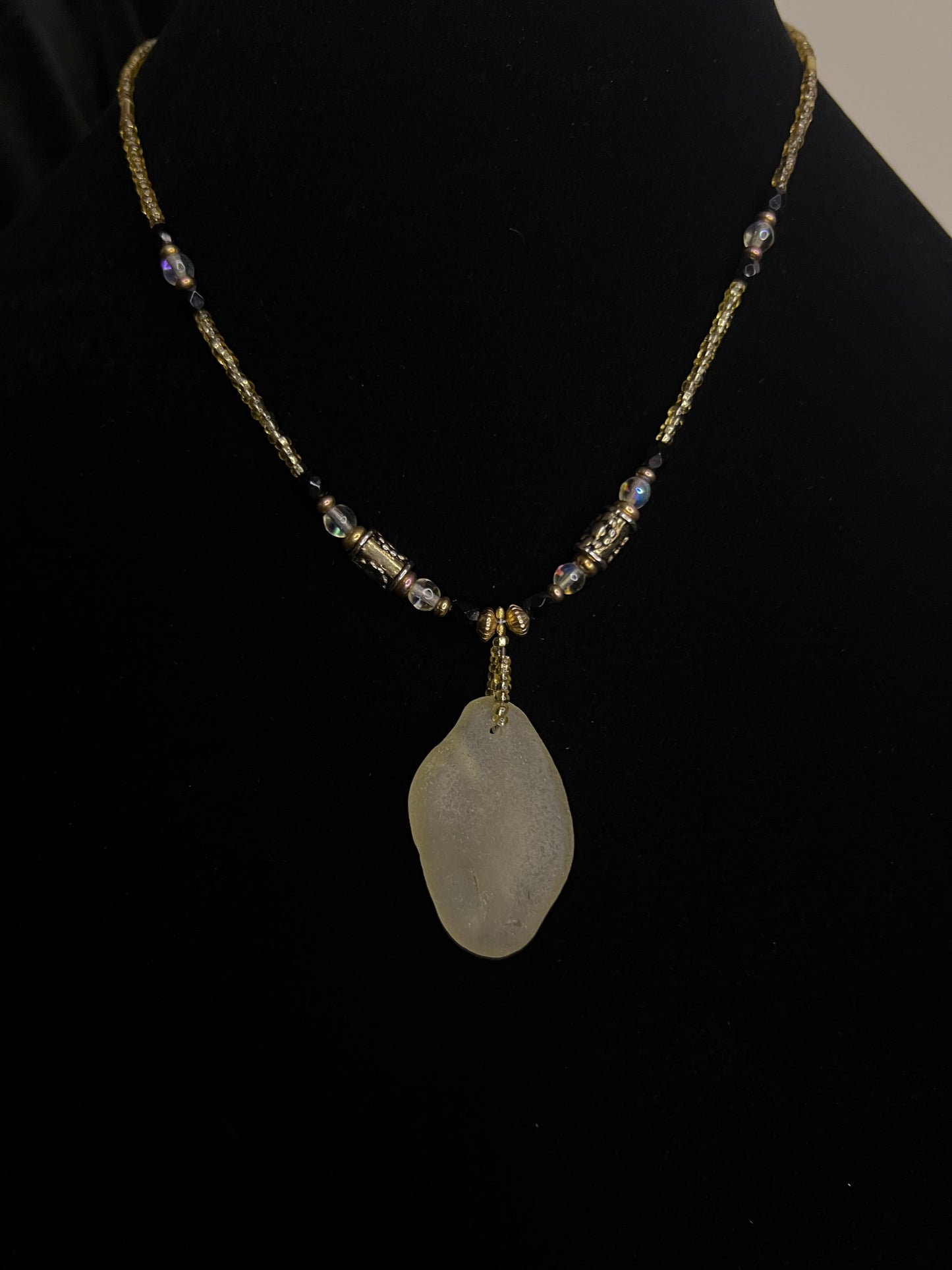 Frosted Stone Pendant Necklace – Gold Beaded Boho Minimalist Jewelry